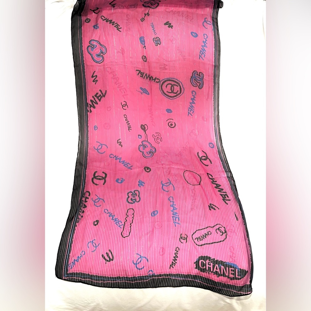 CHANEL Vibrant Pink and Black Scarf - Picture 1 of 7